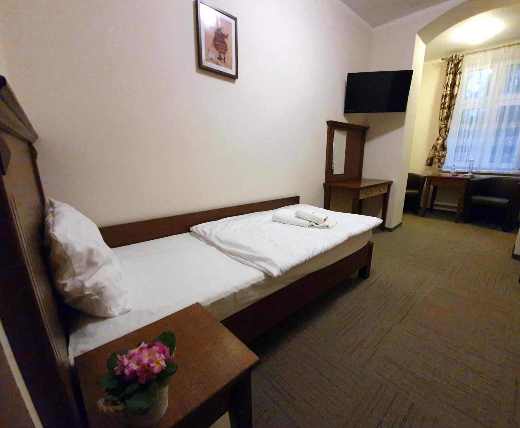 Pensjonat Lesniczowka Słubice Zimmer foto